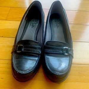 Life Stride Grey Loafers size 7 medium width